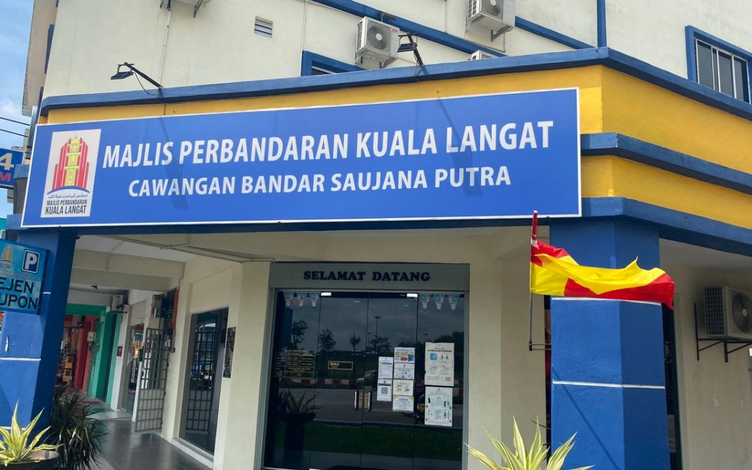 LBS Foundation Donation to Bandar Saujana Putra community.